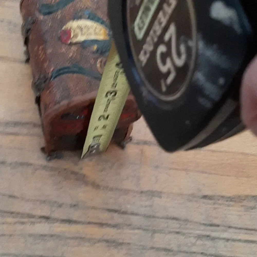Vintage handpainted trinket box